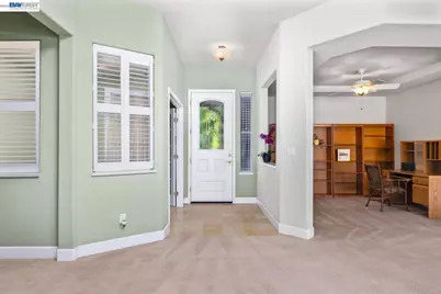 8 Rock Ridge Ct, Copperopolis, CA 95228 - Photo 4