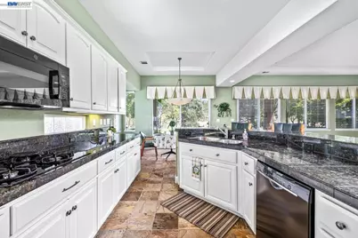 8 Rock Ridge Ct, Copperopolis, CA 95228 - Photo 12