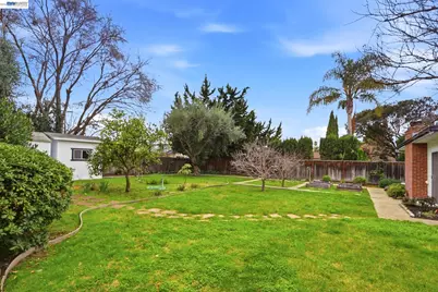 37861 Glenmoor Dr, Fremont, CA 94536 - Photo 56