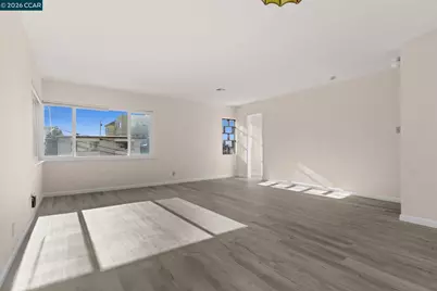 650 Hillsborough St, Oakland, CA 94606 - Photo 22