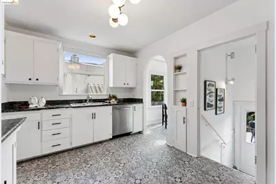 5721 Roberts Ave, Oakland, CA 94605 - Photo 22