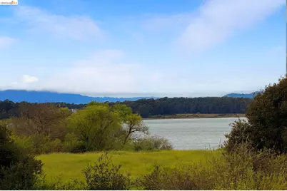 2269 Cypress Ave, San Pablo, CA 94806 - Photo 32