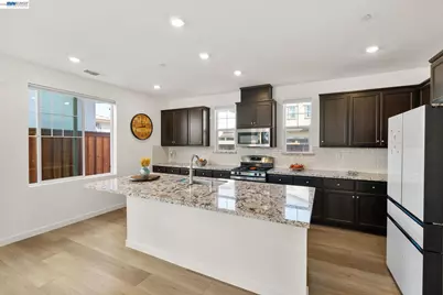 2517 Cyan Dr, Fairfield, CA 94533 - Photo 8