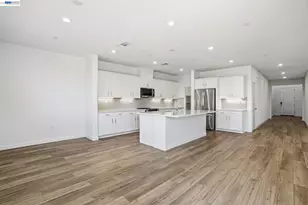 1020 Bluebell Circle, Discovery Bay, CA 94505 - Photo 2