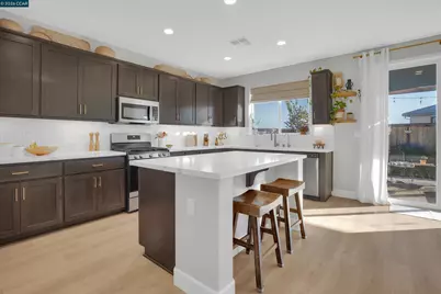 2037 Shrike Ct, Vacaville, CA 95688 - Photo 12