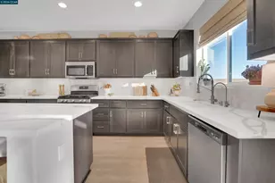 2037 Shrike Ct, Vacaville, CA 95688 - Photo 14