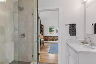 244 Cross Rd, Oakland, CA 94618 - Photo 34