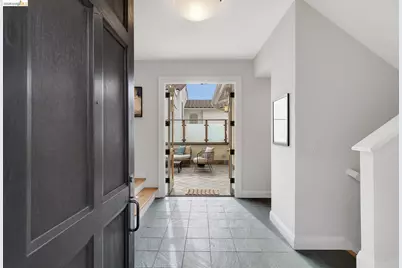 244 Cross Rd, Oakland, CA 94618 - Photo 2