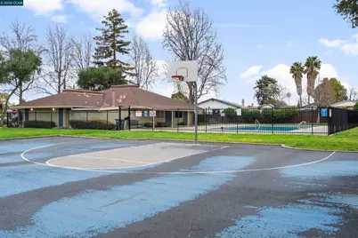 38 Meadowbrook Ave, Pittsburg, CA 94565 - Photo 30