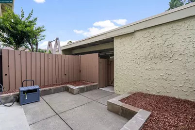 38 Meadowbrook Ave, Pittsburg, CA 94565 - Photo 26