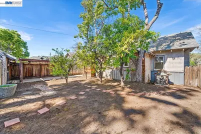 2463 6th St, Livermore, CA 94550 - Photo 40