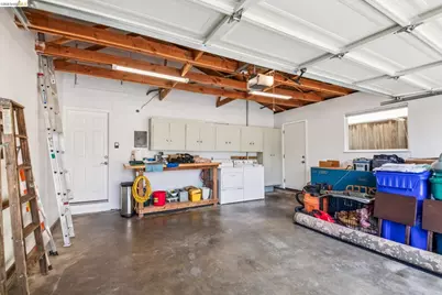 11023 Cameron Ave, Oakland, CA 94605 - Photo 50