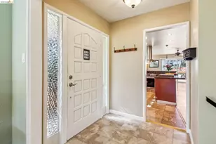 11023 Cameron Ave, Oakland, CA 94605 - Photo 12