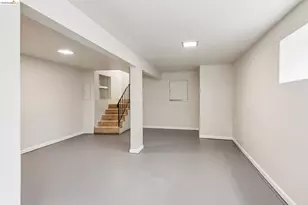 11023 Cameron Ave, Oakland, CA 94605 - Photo 38