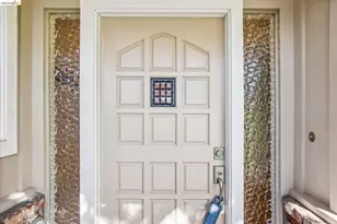 11023 Cameron Ave, Oakland, CA 94605 - Photo 6