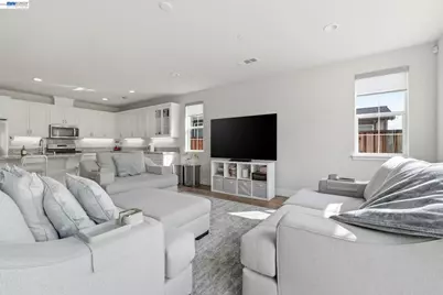 5444 Gray Pine Way, Antioch, CA 94531 - Photo 18