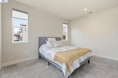 5444 Gray Pine Way, Antioch, CA 94531 - Photo 6