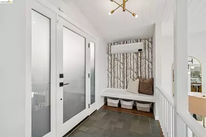 1925 Manzanita Dr, Oakland, CA 94611 - Photo 58