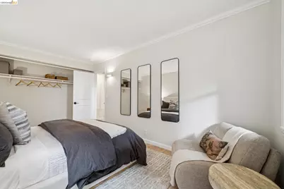 1925 Manzanita Dr, Oakland, CA 94611 - Photo 36