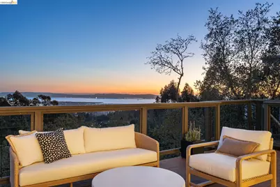 1925 Manzanita Dr, Oakland, CA 94611 - Photo 52