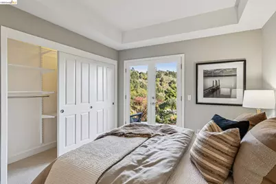 7084 Westmoorland Dr, Berkeley, CA 94705 - Photo 28