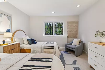 7084 Westmoorland Dr, Berkeley, CA 94705 - Photo 42