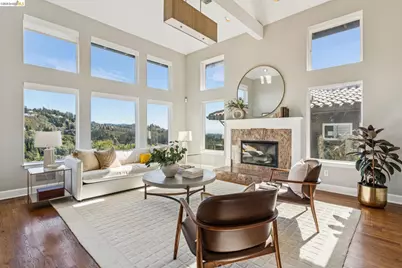 7084 Westmoorland Dr, Berkeley, CA 94705 - Photo 4