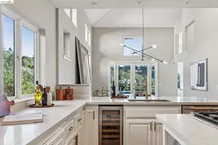 7084 Westmoorland Dr, Berkeley, CA 94705 - Photo 18