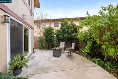 1511 Parkwood Pl, Concord, CA 94521 - Photo 20