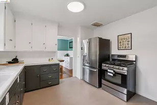 4651 Fair Ave, Oakland, CA 94619 - Photo 16