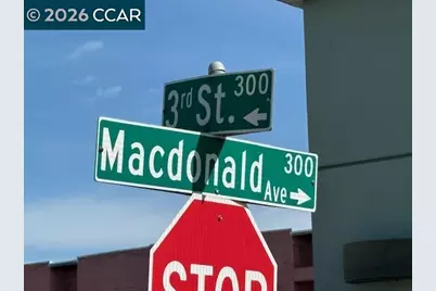 258 3rd St, Richmond, CA 94804 - Photo 2