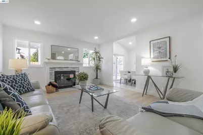 34858 Starling Dr, Union City, CA 94587 - Photo 6