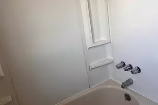 6230 Hayes St, Oakland, CA 94621 - Photo 20