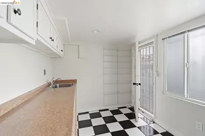 2809 Macdonald Ave, Richmond, CA 94804 - Photo 14