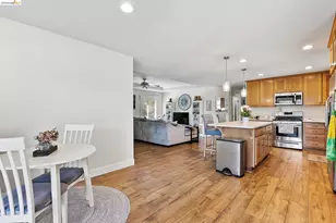 156 Tiki Ln, Pittsburg, CA 94565 - Photo 14