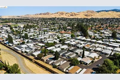 156 Tiki Ln, Pittsburg, CA 94565 - Photo 34