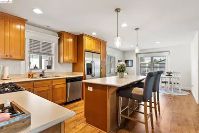 156 Tiki Ln, Pittsburg, CA 94565 - Photo 10