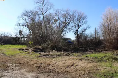 408 Park Ln, Bethel Island, CA 94511 - Photo 2