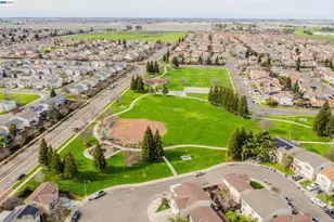 1255 Day Light Dr, Merced, CA 95348 - Photo 32