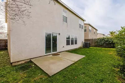 1255 Day Light Dr, Merced, CA 95348 - Photo 24