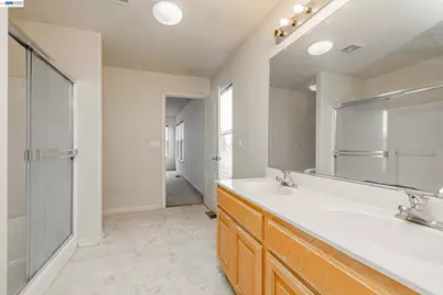 1255 Day Light Dr, Merced, CA 95348 - Photo 16