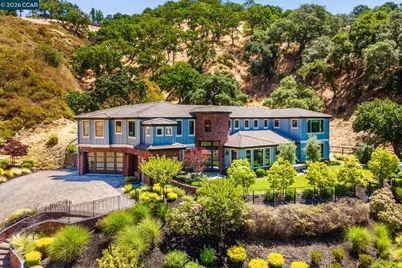 401 Legacy Dr, Alamo, CA 94507 - Photo 2