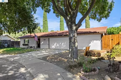 2921 Rimrock Ct, Modesto, CA 95355 - Photo 2