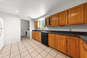 2102 Overhill Rd, Concord, CA 94520 - Photo 8