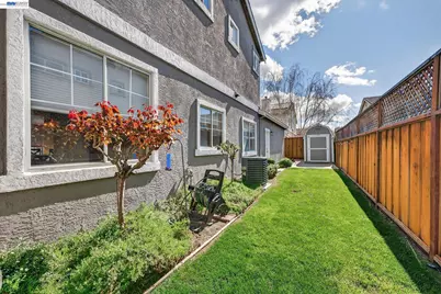 1360 Toulon Ct, Livermore, CA 94551 - Photo 38