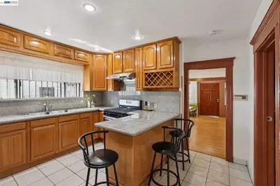 2514 21st Ave, Oakland, CA 94606 - Photo 8