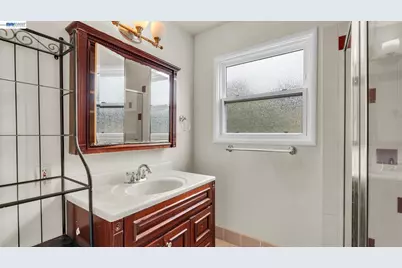 2457 Ramona St, Pinole, CA 94564 - Photo 18