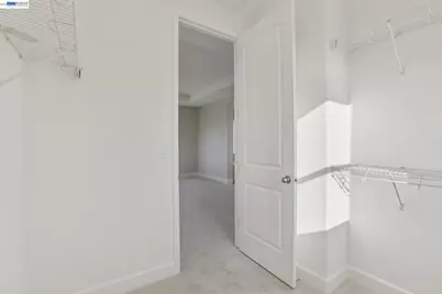 108 Creek View Cir, Fairfield, CA 94533 - Photo 30