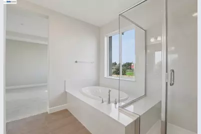 108 Creek View Cir, Fairfield, CA 94533 - Photo 32