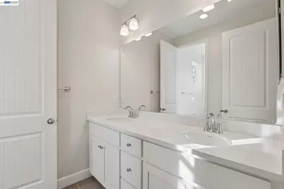 108 Creek View Cir, Fairfield, CA 94533 - Photo 24